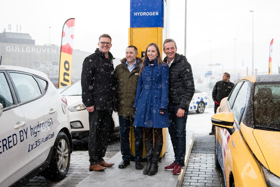 Uno-X har åpnet sin første hydrogenstasjon i Bergen