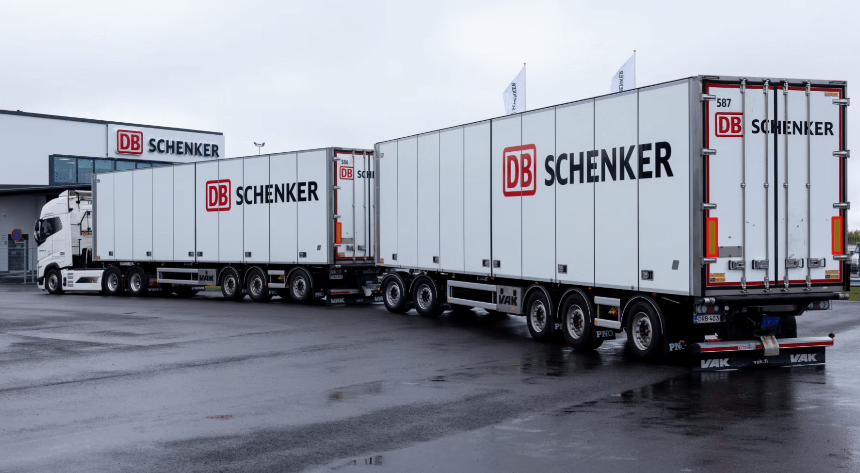 DB Schenker lanserer Finlands første helelektriske HCT-lastebil